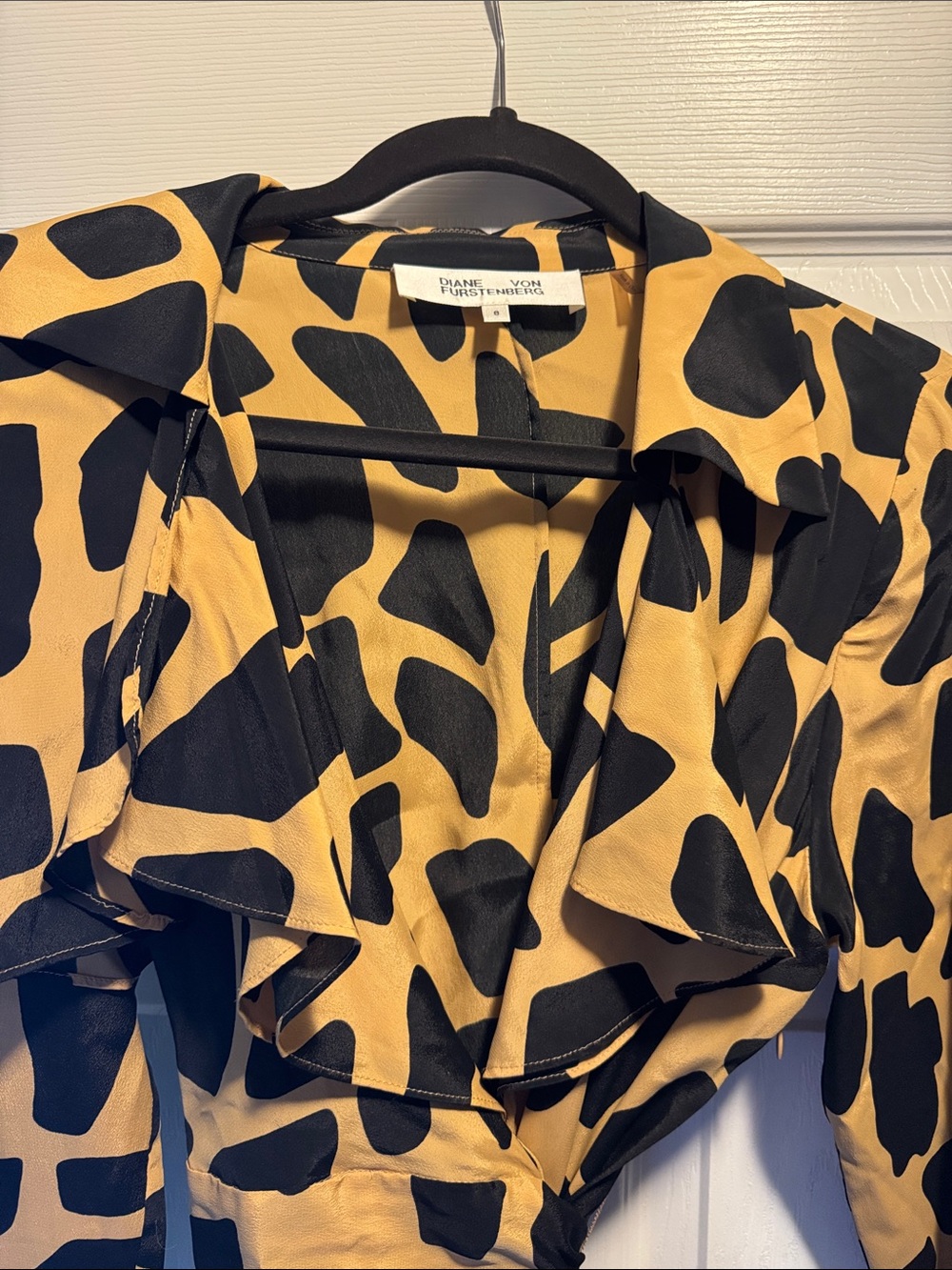 Diane von Furstenberg Black & Tan Ruffle dress